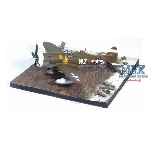 P-47D 84FS 78FG w/Airfield Base - DRAGON WARBIRDS - 50310 - Fertigmodelle Flugzeuge 1:72  Dragon Warbirds