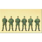 Bundeswehr Soldaten stehend, Feldmütze 