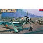 Fw-190A 6/8 & Kübelwagen