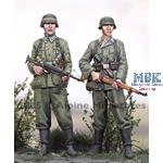 German Grenadier Set (2 figures) 1:35