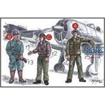 Japanese Army Pilots and Mechanic