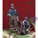 German WSS Jagdpanzer Commander (2 Figures)