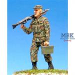 Soldat mit MG 3