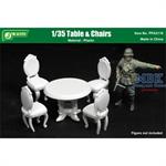 1/35 Table & Chairs