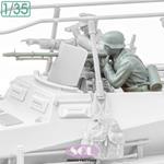 Sd.kfz.250/3 Gunner with MG34  (1:35)