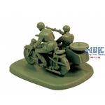 1:72 Soviet Motorcycle M-72 w/sidecar + Crew WWII