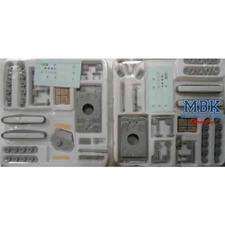 Tiger I initial "100" & "142"  dual-pack 1:144