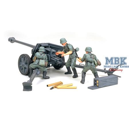 7,5cm PaK 40 Anti Tank Gun w/ Figures