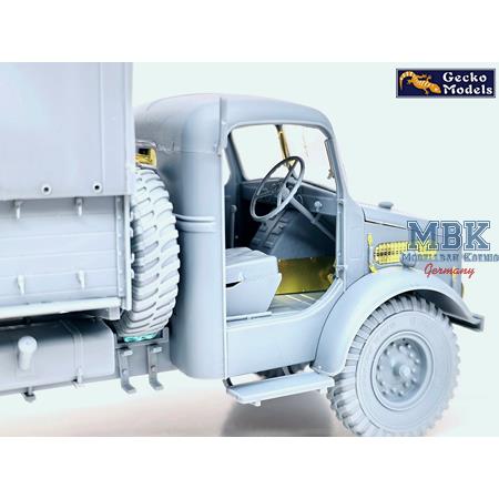 Bedford OYD Truck 3t 4x2 GS (Wooden Cargo Body)