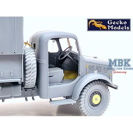 Bedford OYD Truck 3t 4x2 GS (Metal Cargo Body)