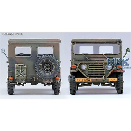 M151A2 Ford MUTT Hard Top with Trailer