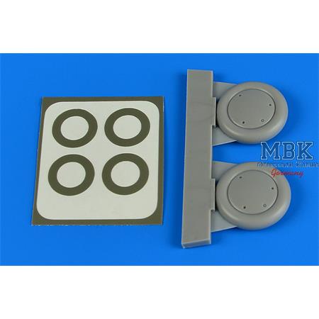 GLOSTER GLADIATOR WHEELS & PAINT MASKS