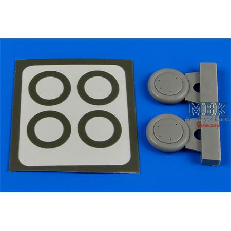 GLOSTER GLADIATOR WHEELS & PAINT MASKS
