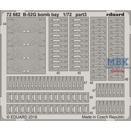 Boeing B-52G Stratofortress bomb bay 1/72