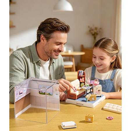 DIY "Dreamy Bay-Scene" Train Carriage