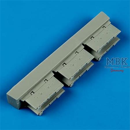 S2F TRACKER PYLONS