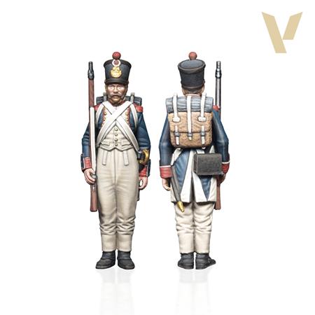 Model Color: Starter Set (12 + Figure + Brush)
