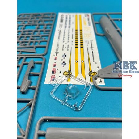 Fokker C-31A ("Golden Knights" parachute team)