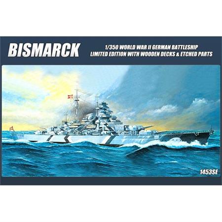 Bismarck mit Holzdeck und PE Teilen