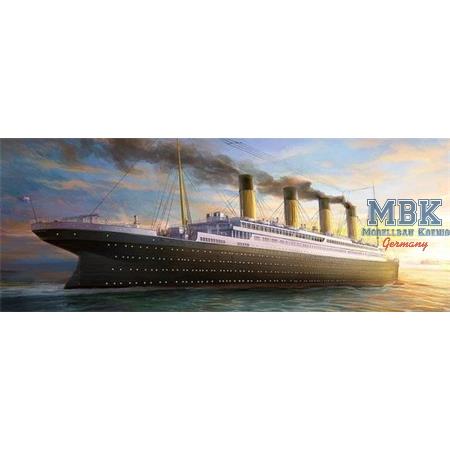 RMS Titanic "White Star Liner" (1:400)