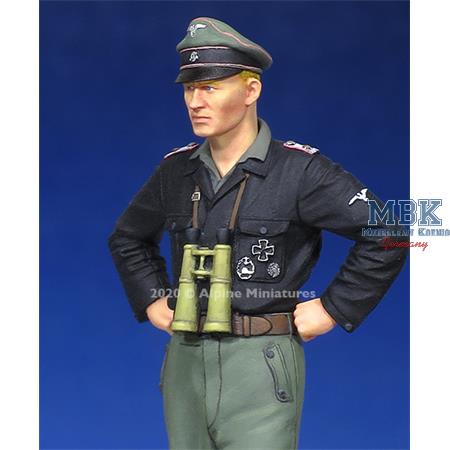 Waffen SS Panzer Officer  1/35