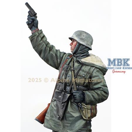 W-SS Grenadier & Flare Gun 1:35