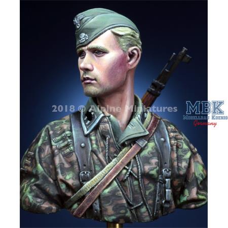 WSS Grenadier 1944-1945  Bust 1/16