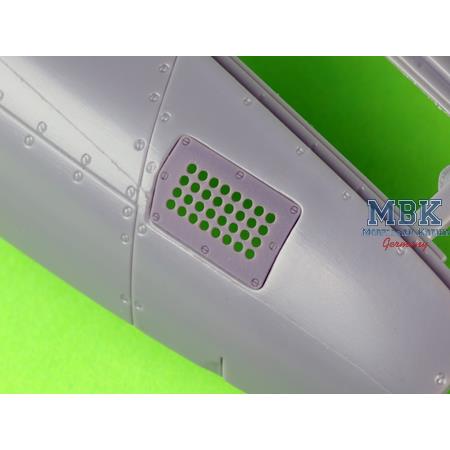 P-51 Mustang carburetor air filter standard holed