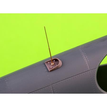 Whip antenna P-51 Mustang w/ Malcolm Hood canopy