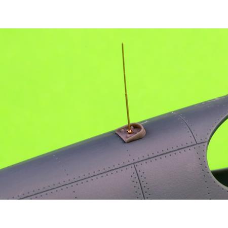 Whip antenna P-51 Mustang with Malcolm Hood canopy