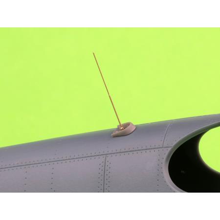 Whip antenna P-51 Mustang with Malcolm Hood canopy