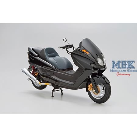 Yamaha SG03J Majesty C '06 w/ Custom Parts (1:12)