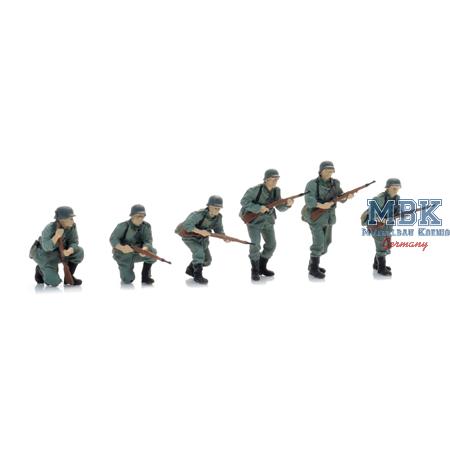 Wehrmacht Infanterie auf Patrouille Wehrmacht Infanterie auf Patrouille