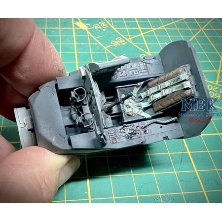 Messerschm. P.1101 Seat (Me 262 type) w/Seat belts