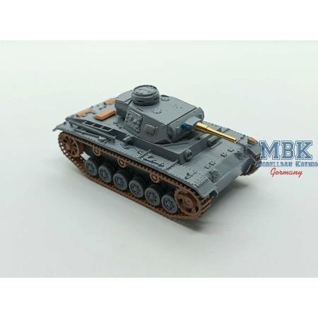 Pz.Kpfw. III Ausf. J  L/42 w/ 3D track set - Profi