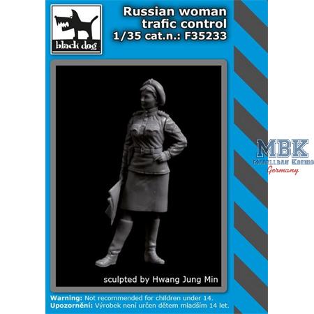 Russian Woman traffic control / Russische Soldatin