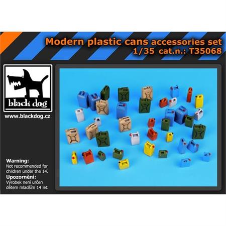 Modern plastic cans accessories set