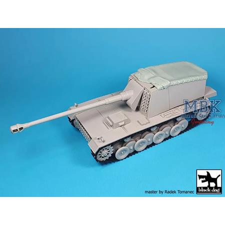 German 12,8 cm Emil canvas