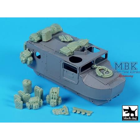 US M 76 Otter accessories set