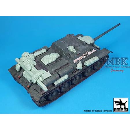 Su-100 accessories set