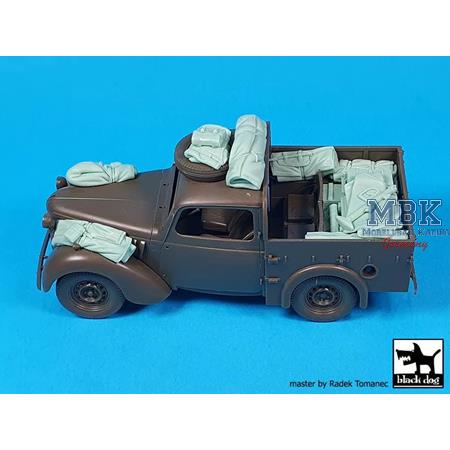 British Light Utility Car 10HP accessories set