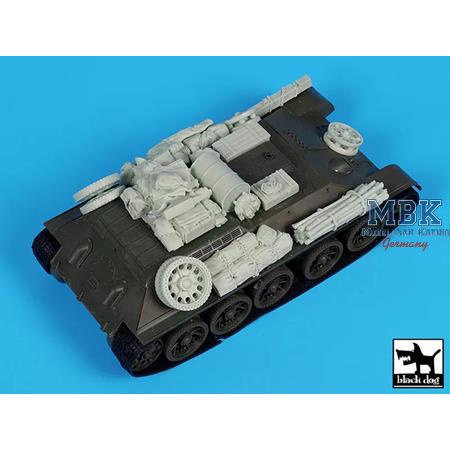 T 34 Tyagach model 1944 accessories set
