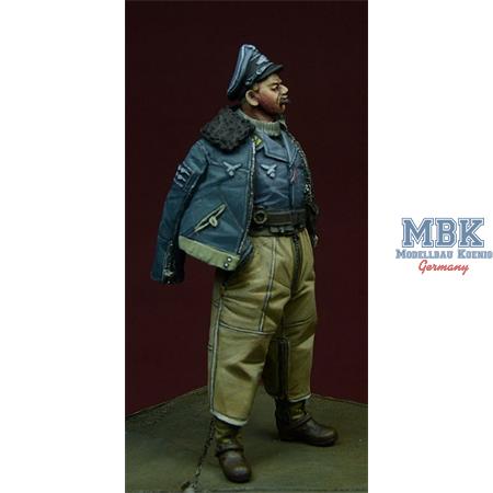 WWII Luftwaffe Pilot, Winter 1942-45
