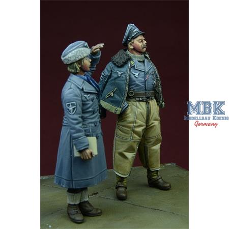 WWII Luftwaffen Pilot + Helferin, Winter 1939-45