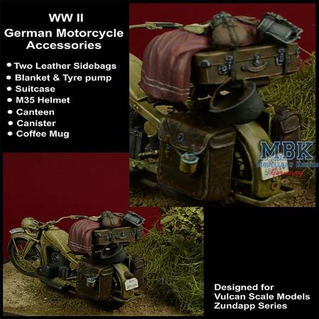 WWII German Motorcycle accessoires set