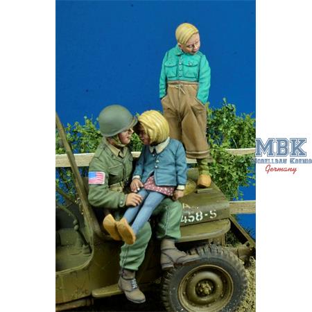 US Paratrooper with Kids, 1944-45
