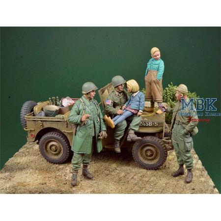 “Chocolate Bar”-101st Airborne Div. soldiers/kids