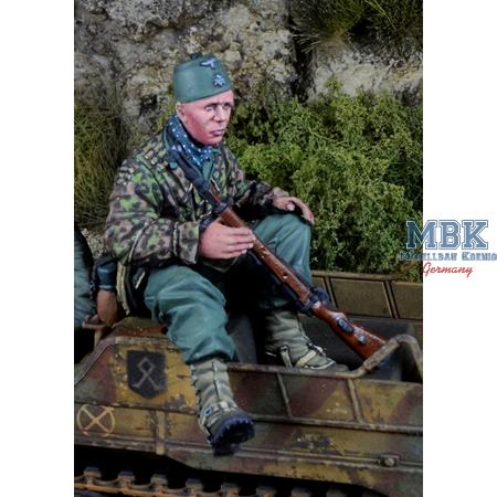 SS Handschar Mountain Div. Kettenkrad Rider 2