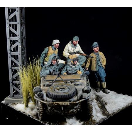 Platz der Leibstandarte, Kharkov 1943 - Witt Crew
