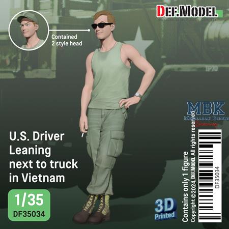 US Driver leaning next to truck Vietnam (3D-Print)